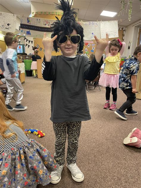 UPTON HEATH PRIMARY SCHOOL, ENGLAND - Times Tables Rock Stars