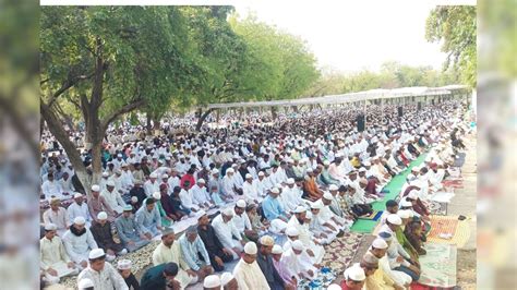 Bakrid 2024: बकरीद पर पढ़ी गई ईद की नमाज, अमन-चैन और भाईचारे की मांगी ...