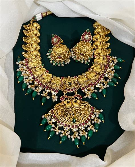 Emerald Beads in Peacock in Naskhi Necklace - NN00114 – Spurthi Jewels
