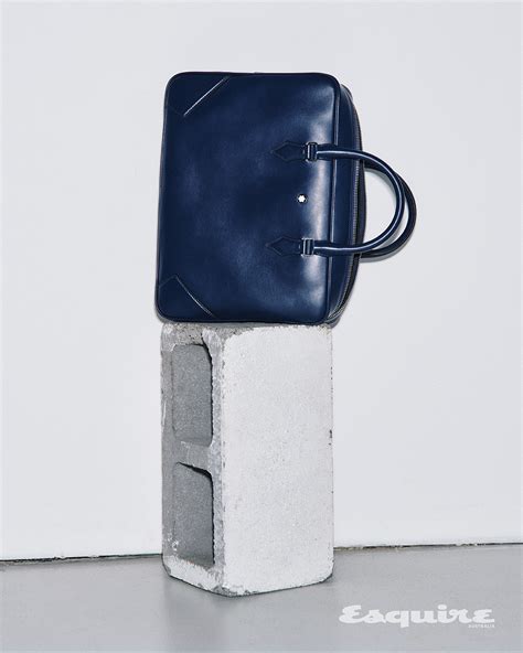 Business Man Suit Mont Blanc 的图像结果