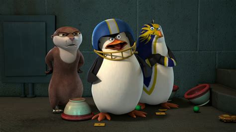 Watch The Penguins of Madagascar Season 3 Episode 12: Tunnel of Love ...