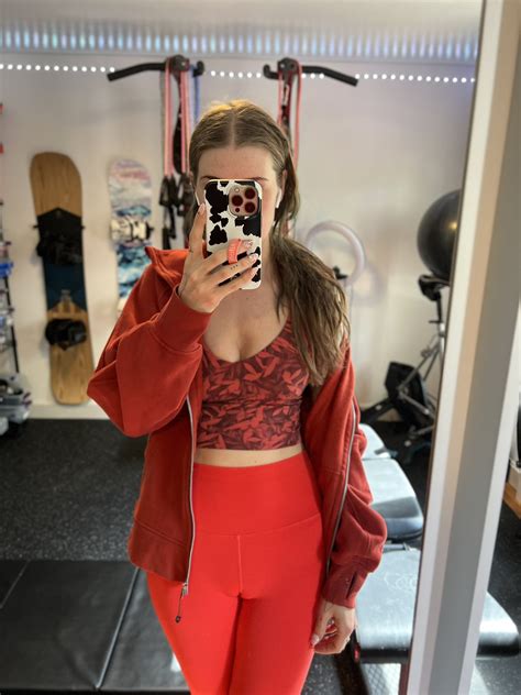 TW Pornstars - Riley Roscato. Twitter. Cameltoe queen. 2:03 PM - 26 Apr 2023