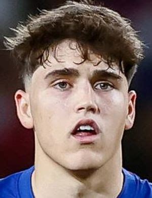 Pau Cubarsí - Player profile 23/24 | Transfermarkt