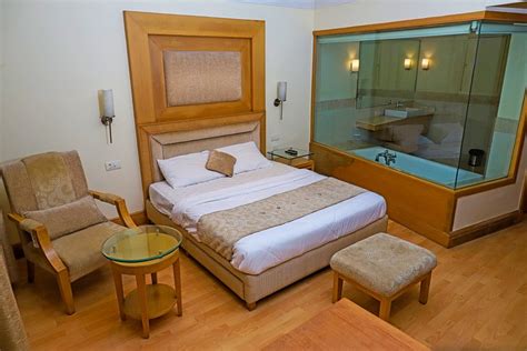 THE LUXOTIC SUITES (Gurugram (Gurgaon)) - Hotel Reviews, Photos, Rate ...