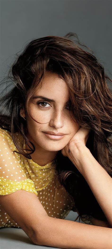 1080x2400 Penelope Cruz Young Google Pixel 7 ,HD 4k Wallpapers,Images ...