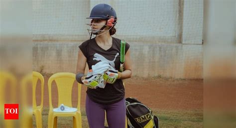 Day 1: Taapsee Pannu kickstarts shooting for ‘Shabaash Mithu’ | Hindi ...