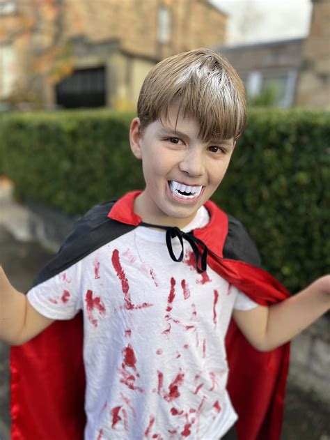 Make Your Own Vampire Costume at Christina Aguirre blog