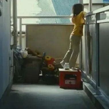 杭州2岁女童坠楼死亡最新进展：保姆的恶，是人性之恶…_陈先生_孩子_电梯