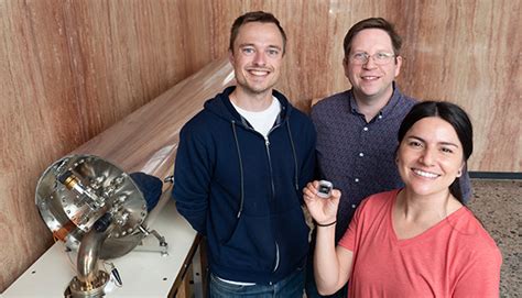 New Tiny Atomic Beam Clock Could Bring Stable Timing to Places GPS Can ...