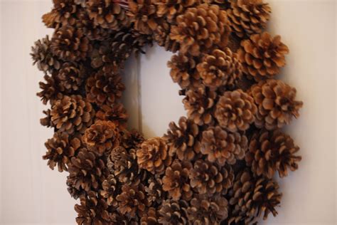 How To Make Pine Cone Wreath Video at Vincent Flora blog