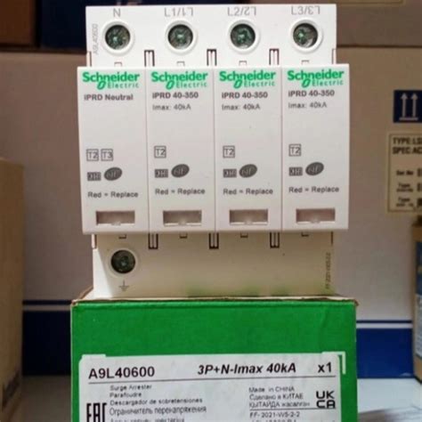 Jual [ A9L40600 ] Surge Arrester Schneider iPRD40 40kA 3P+N - Jakarta ...