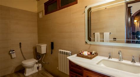 CECIL HOTEL BY PEARL CONTINENTAL (Murree) - Resort Reviews, Photos ...