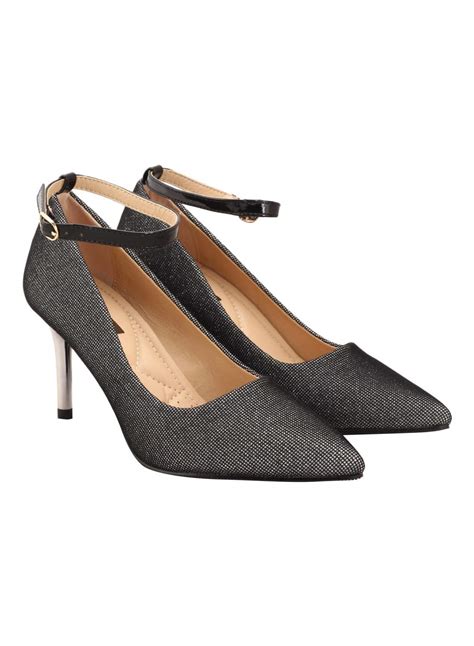 Buy Flat n Heels Womens Black Sandal FnH E6596-1A-BK at Amazon.in