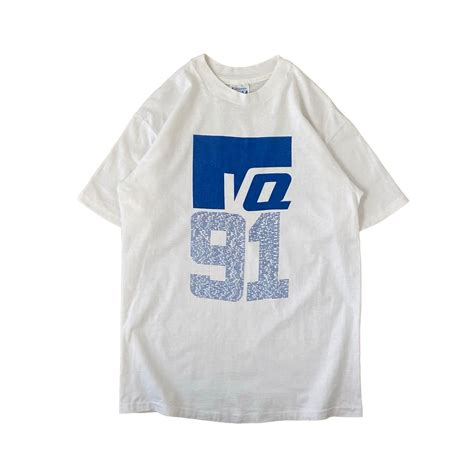 90s Hanes Unidentified blue printed t-shirt | minnatakusanmitene