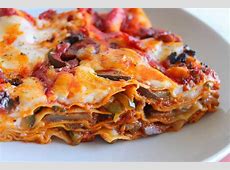 Lasagne con salsiccia, verdure e besciamella   Fidelity Cucina
