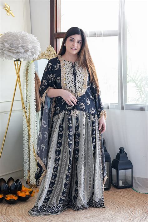 Heriyat Black Upside Down Two Piece Set – LaGlits