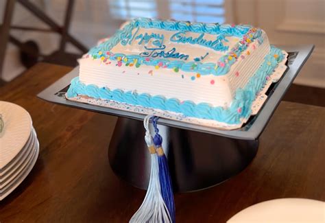 Image result for Graduation Cake Design