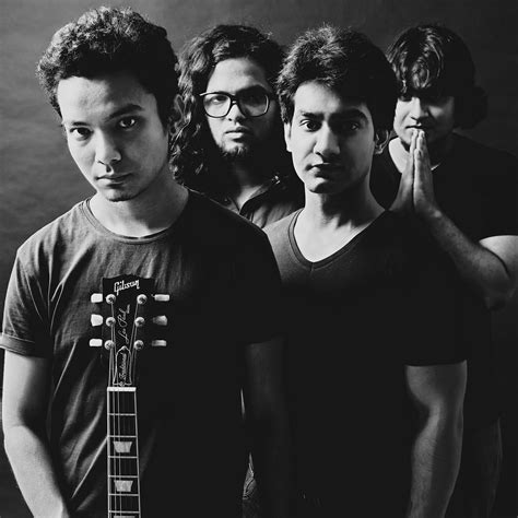 Local Train Local Train 的图像结果