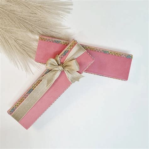 Pastel Pink Velvet Box | Crystal Tasbih & Bookmark | Muslim Favors ...
