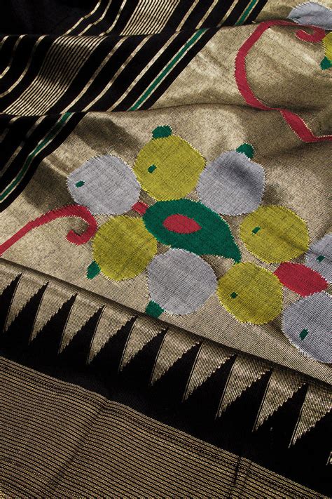 Buy Traditional Paithani Sarees – Pure Handloom Kathpadar Sarees ...