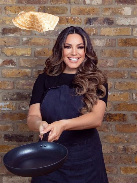 मॉडल के लिए फिगर बना मुसीबत, 14 साल की उम्र में करना पड़ा मैटरनिटी शूट ...