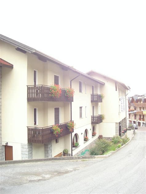 ALBERGO CACCIATORI (Temu) - Hotel Reviews & Photos - Tripadvisor