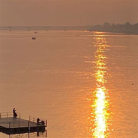 THE RIM RIVERSIDE HOTEL (Nong Khai) - Lodge Reviews, Photos, Rate ...