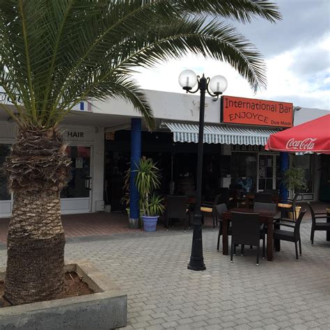 ENJOYCE DOE MAAR INTERNATIONAL BAR (2025) All You Need to Know BEFORE ...