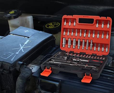 Using a Socket Set 的图像结果