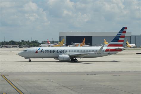 American Airlines B737 at Miami International Airport