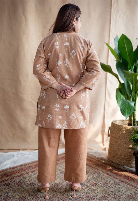 INDIAN ETHNIC WOMEN'S Tahin Dabu Slub Cotton Staright Pant – THE INDIAN ...