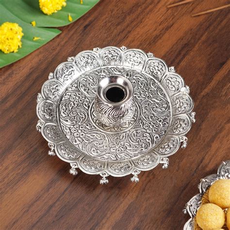 Brass Pooja Thali And Kalash Set Online - Premium Devotion | Nestasia