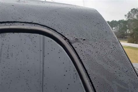 This Squarebody Chevy Avalanche Build Hits Some Right Notes, Many Wrong ...