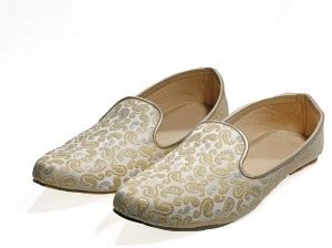 shapef Mojaris For Men - Buy shapef Mojaris For Men Online at Best ...