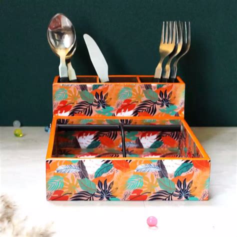 Monstera Hut: Luxuries Cushion Cover & Tray | Copper water bottle