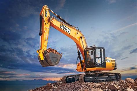 Komatsu PC210-10M0 Excavator Price in India | Specs, EMI & Latest Offers