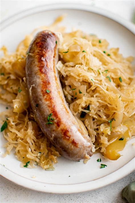 Brat And Sauerkraut