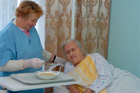 Реабилитация пожилых после эндопротезирования тазобедренного сустава в ...