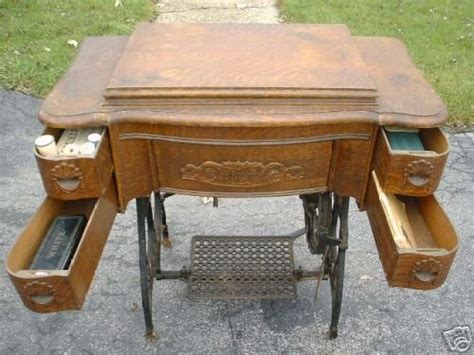 Antique White Oak Treadle Sewing Machine Cabinet | #21322973