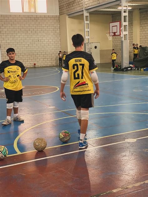 𝔼𝕤𝕔𝕦𝕖𝕝𝕒 𝕕𝕖 𝕡𝕠𝕣𝕥𝕖𝕣𝕠𝕤 - 𝕎𝕚𝕝𝕗𝕣𝕖𝕕 𝕪 𝕄.ℂ𝕦𝕣𝕓𝕖𝕝𝕠 | VAMOS CON MAYO? 💛🖤 Último ...