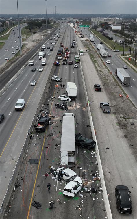 See devastating aftermath of deadly 17-vehicle car crash on I-35 in Austin