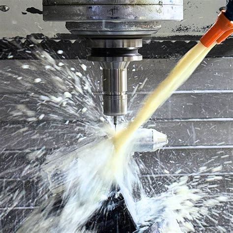 Usinage CNC 3 axes vs 5 axes | TiRapid