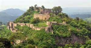 6 Hidden Hilltop Forts in India You Need to Explore | WhatsHot Delhi Ncr