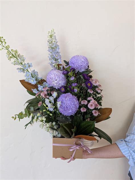 Colour Choose an option Bright and Colourful Pastels / Pinks White