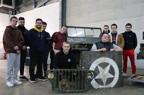 Côtes-d’Armor. Ces lycéens lamballais restaurent « Lucky », une Jeep de ...