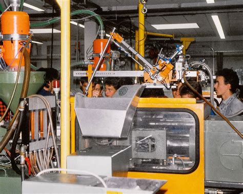 BETTER CONNECTIONS | Electro Terminal