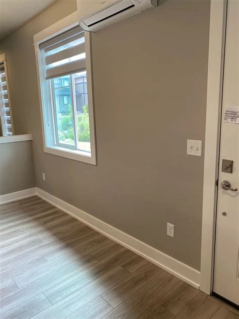 Floor Baseboard Replacement - Jet Handyman