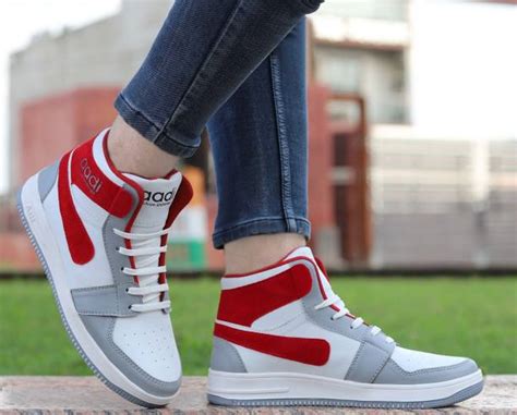 White Shoes - Upto 50% to 80% OFF on White Shoes Online For Men At Best ...