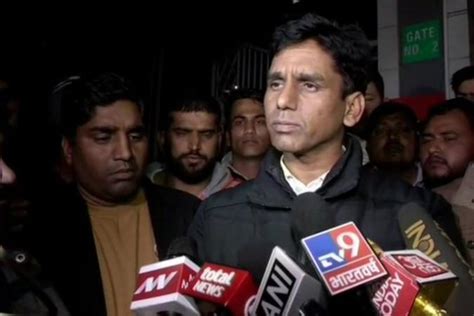 Shots fired at AAP Mehrauli MLA's convoy; volunteer killed - IBTimes India