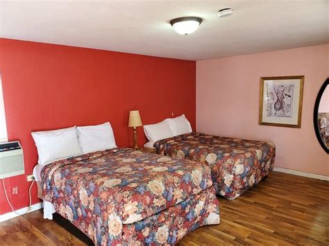 NAPP INN (Rock Falls) - Hotel Reviews, Photos, Rate Comparison ...